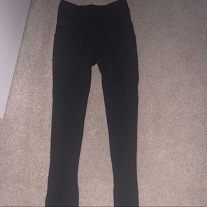 Classic LuluLemon Black Leggings 31”